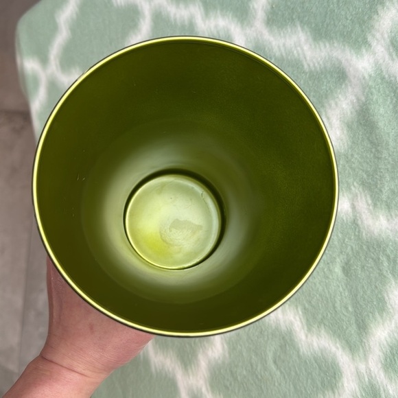 Retro pearlized Green Glass Vase 9” tall - Picture 4 of 7